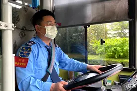 记者走基层丨平均每天260公里！“数说”潍坊公交驾驶员图片