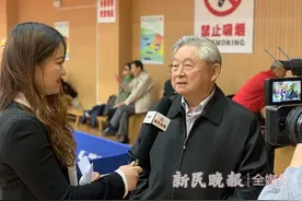 国际乒联终身名誉主席徐寅生：希望新民晚报红双喜杯常办常新图片