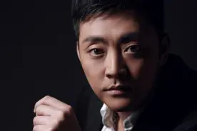 他41岁与殷桃低调相恋，演戏20年成金牌配角，出演王胖子被人熟知图片
