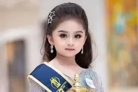 泰国6岁女孩获选美冠军，但长相却备受争议，网友：谢大脚女儿？图片