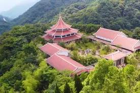 福州千年古庙宇，背后惊现废弃珠宝行，网友：上过当的都明白图片