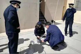 模拟正规电台，“黑广播”播放低俗内容卖药，查图片