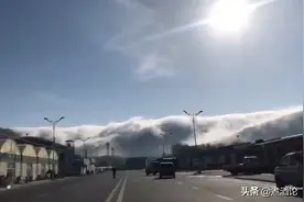 宁夏出现罕见的云墙奇观，无边无际气势恢宏，可遇不可求图片