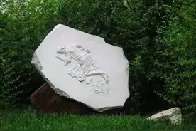 【党史天天读】这位始终微笑的女学生却是一名“真的猛士”图片