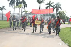 南部战区陆军某综合训练基地举行凯旋仪式喜迎比武勇士图片