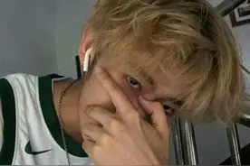 傲气久存的二字男生昵称简约冷酷图片