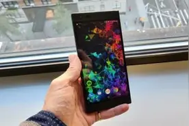 雷蛇再见！Razer Phone 3原型机曝光：不可能买到了图片