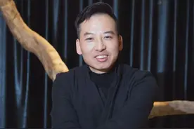 高中辍学的农村穷小子，从打工到自创品牌，做出明星们爱穿的时装图片