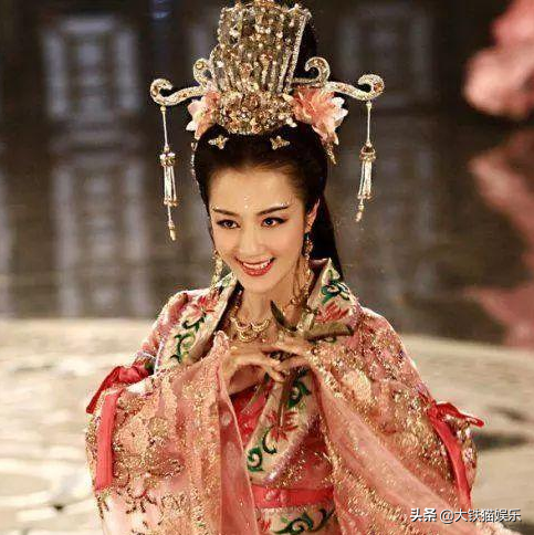 《武十郎》播出14年，女二成热搜女王，女五险毁容凭《知否》翻红