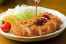 美食分享：炸猪排、青椒炒牛筋、爆炒猪肝的简单做法图片