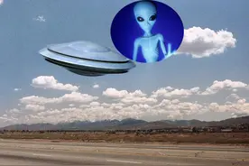 又出现不明飞行物？国外乘客在空中拍到UFO，白色光体不断变形图片