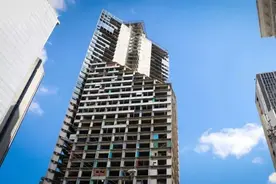 肮脏拥挤的贫民窟，会是我们高层建筑的未来吗？图片