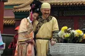 《甄嬛传》的原音：敬妃和邓超同班，齐妃和曹贵人是温太医的女友图片