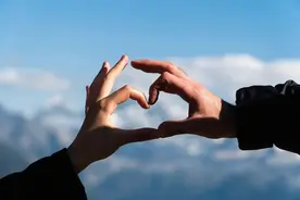 你还在相信心脏是心形的？其实心脏是个莫比乌斯环图片