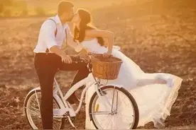 人到中年，女人给你“戴帽子”，无非贪图“情人”以下四种东西图片