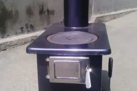 天气开始变冷了，农村家庭都喜欢安装土暖气取暖，看了你也会安装图片