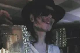 迈克尔·杰克逊死亡之谜图片