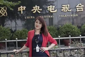 央视“法制一姐”：嫁大16岁富豪被净身出户，争遗产与儿子法庭见图片