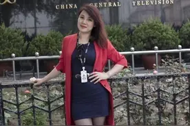 央视“法制一姐”：嫁大16岁富豪被净身出户，争遗产与儿子法庭见图片