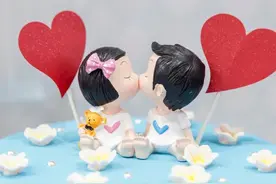 22岁小伙娶44岁大姐，孩子两岁，小伙求离婚图片