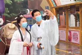 西安00后小伙用秦朝文言文为女友导航 网友：别人家的男朋友图片