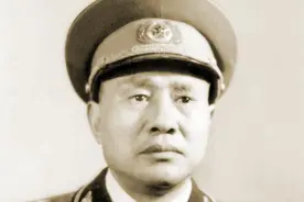 大军危急时刻，名将胡奇才决定违抗上级命令：天塌下来我顶着图片