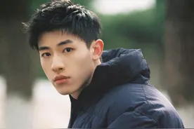 《不说谎的恋人》甜到犯规，一集亲吻4次，宝藏男孩辛云来要火了图片