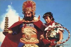 冷眼看封神：李靖为何一直手托宝塔？他怕儿子攮他，这个爹太失败图片