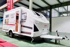 7.10上海房车展：温馨舒适飞神探索者F530拖挂房车 家庭旅游必备图片