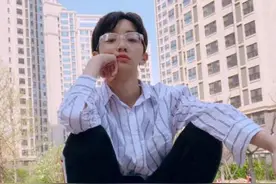 变性哪有这么简单，网红艾比编造的谎言，被金星的遭遇无情打脸图片