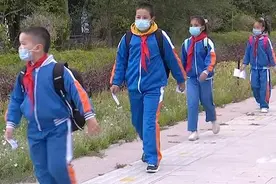 新疆乌鲁木齐中小学校7日起陆续开学图片