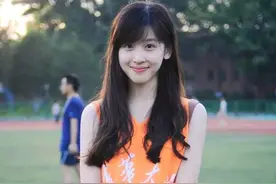 从不知妻美到炫傲骨贤妻，章泽天用一步险棋，将刘强东彻底圈牢图片