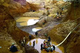 加纳中国淘金客，背井离乡风餐露宿，如今却淘金梦碎？记录片图片