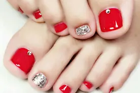婚礼小心机｜根据婚礼主题，对美甲“指手画脚”图片