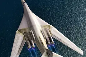 俄罗斯图-160M战略轰炸机加速复产，大将一改“往日严肃”的风范图片