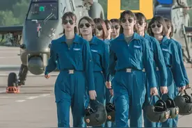海报｜帅气！他们的青春，绽放在军营图片