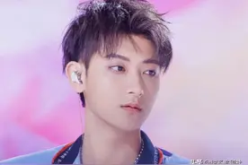 黄子韬生日引争议，教练为自家艺人加戏，真性情能当遮羞布吗？图片