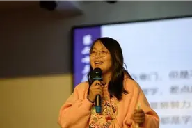 火遍全网！青岛姑娘高中辍学重返校园考上清华，没再跟家长要过钱图片