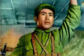 看电影学党史 |“为了新中国，前进！”董存瑞舍身炸碉堡图片
