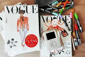 大胆会玩！2岁小孩随便乱画都能上顶级时尚杂志《VOGUE》封面？图片
