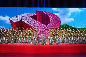 “火箭军永远忠于党”主题歌咏大会在京隆重举行图片