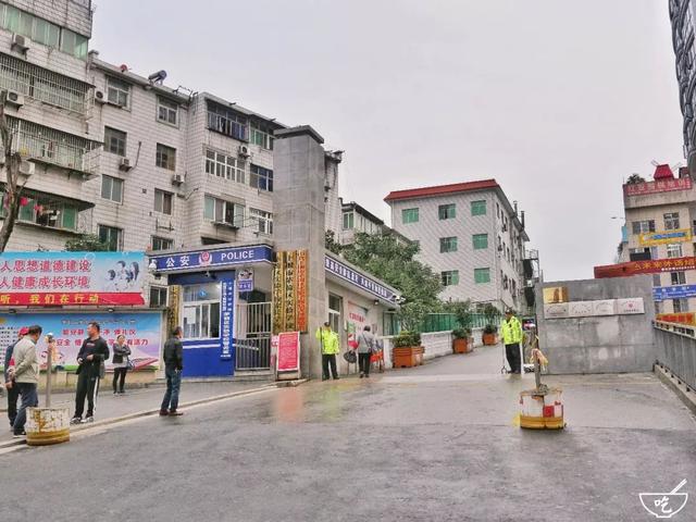 「十堰美食」等你下课,一起去吃垃圾啊