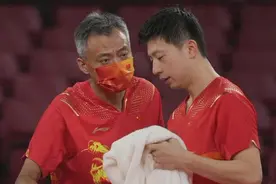 国乒队长致敬秦老师！满头白发就是付出的证明！马龙要冲1名额图片
