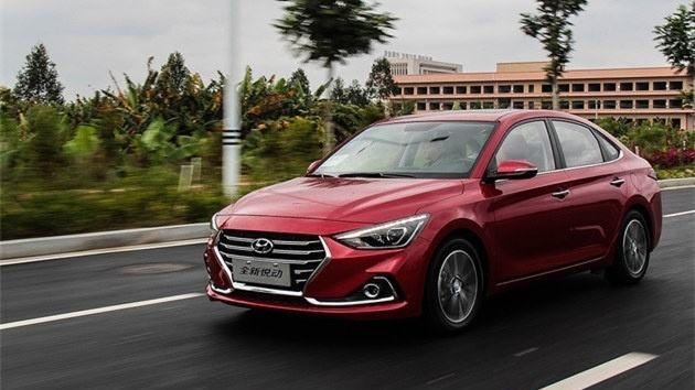 悦动内饰层次感_全新K3运动轿跑元素_起亚k3低配座椅问题