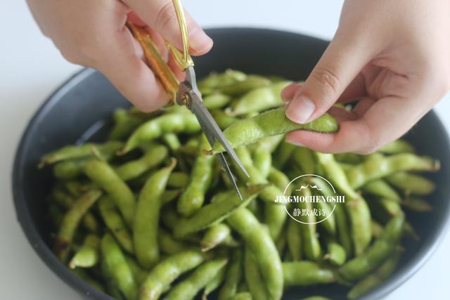 夏天就爱花生毛豆，教你快速入味儿方法，不用浸泡，关火就能吃