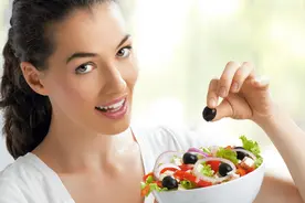 怀孕后，这“三碗饭”孕妈尽量不要吃，不然容易“拖累”胎儿发育图片