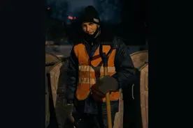 摄影师给清洁工拍了一组照片后，他的生活发生了翻天覆地的变化图片