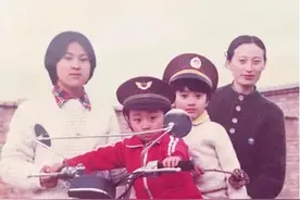 最美时光照∣爸爸的大摩托为我换回“神奇鞋柜”图片