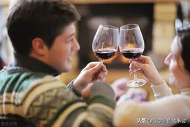 45岁以上的人，别再喝这三种酒了，对肾脏的伤害真的很大图片