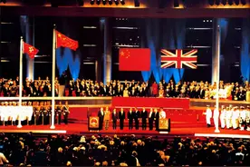 1997年香港回归，如果英军以武力抗拒解放军，英军能守住香港吗？图片